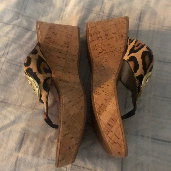 Fun and cute wedges - Picture 2 of 3